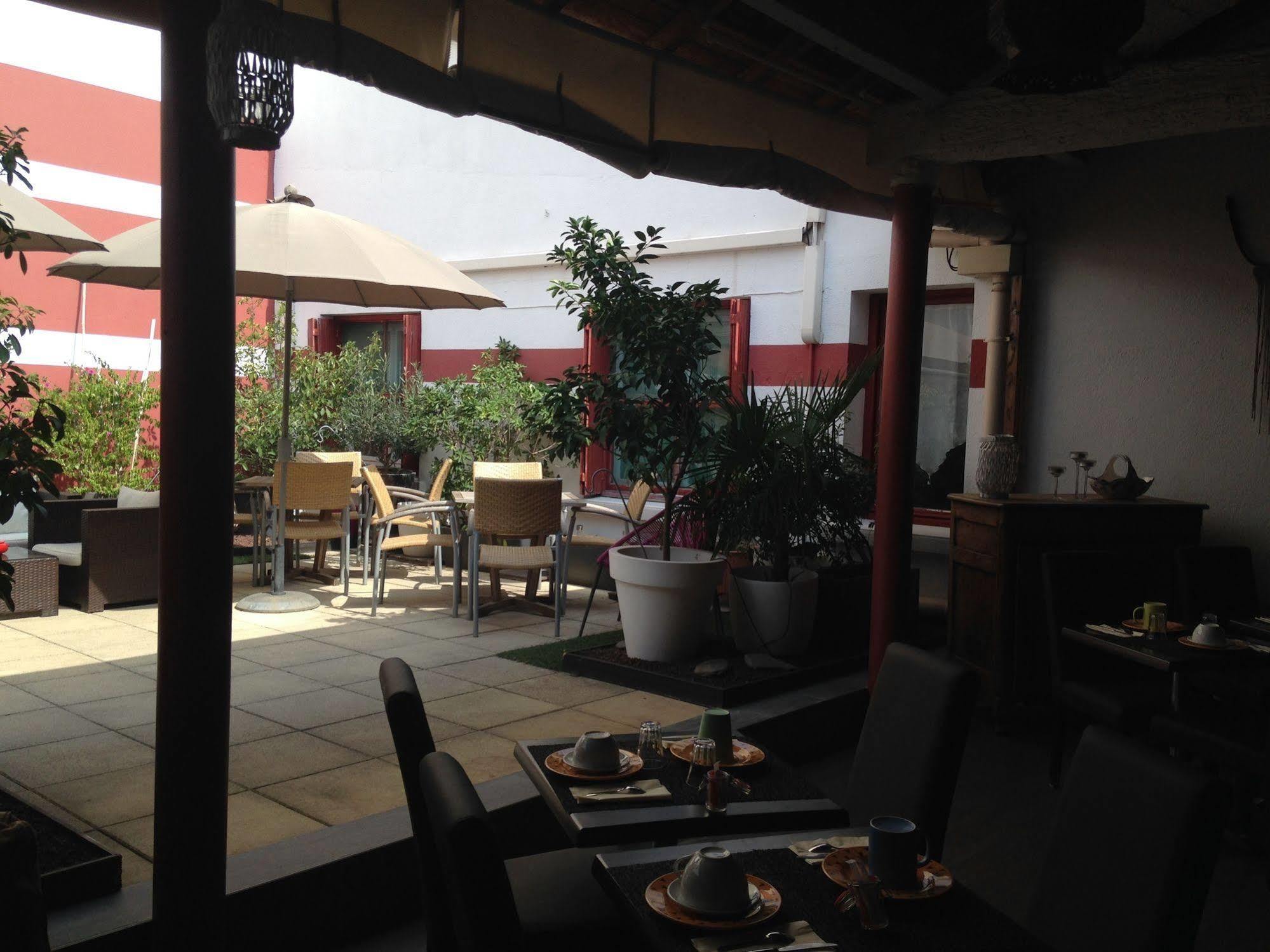 Hotel Cote Patio Νιμ Εξωτερικό φωτογραφία